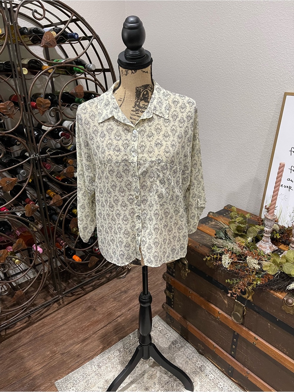 About A Girl Cream and Gray Printed Button-Up Blouse